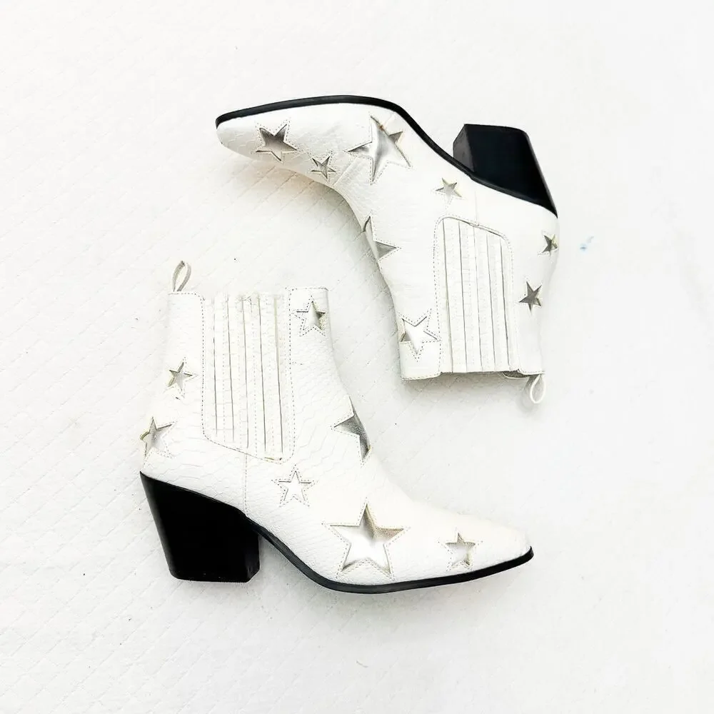Betsey Johnson Izak Silver Star Studded White Cowboy Boot Almond Toe Size 6.5
